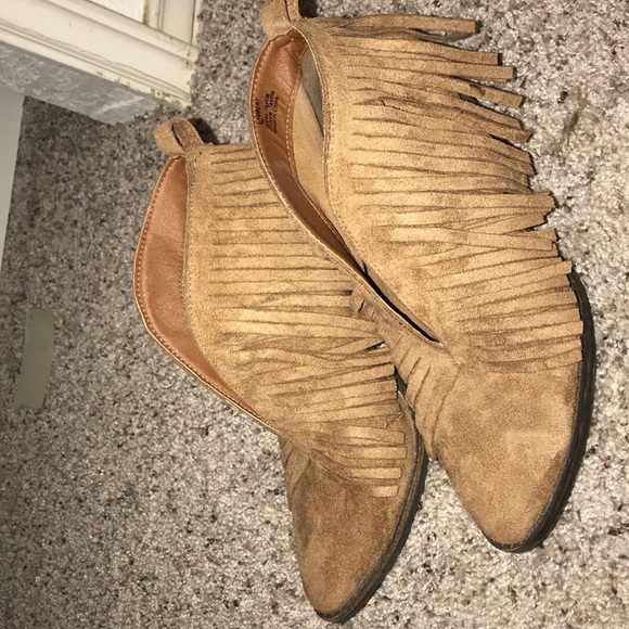 Tan Fringe booties - Picture 5 of 5